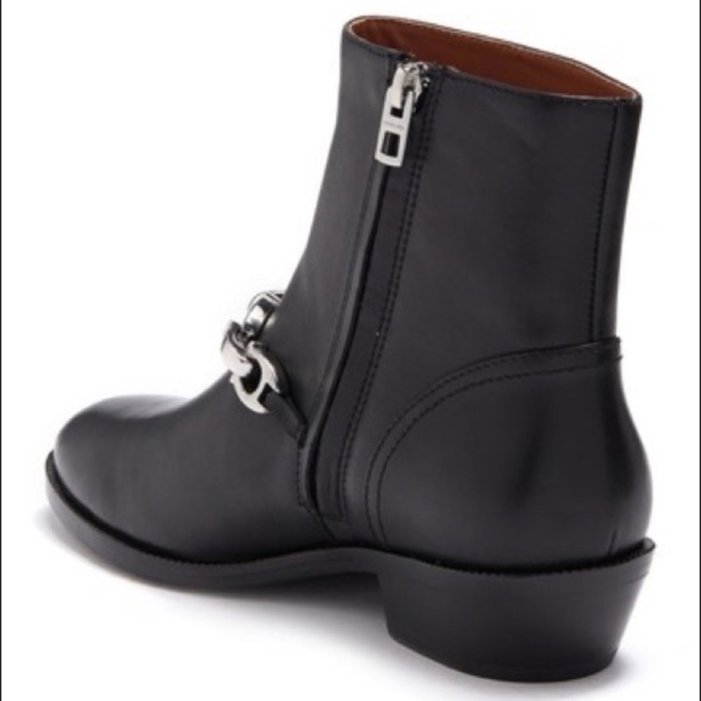 Coach Black Allen Ankle Leather Size 5 Boots With Silver Signature C Chain NIB - Picture 2 of 12